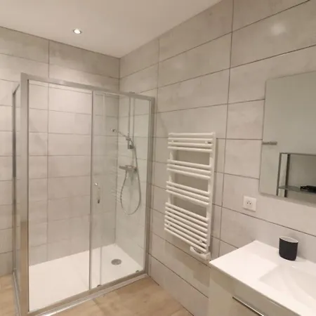 Studio Albepierre-bredons, 1 Piece, 2 Personnes - Fr-1-742-384 Apartment